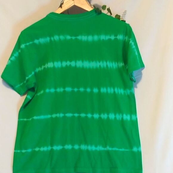 Lucky Charms. Graphic T-shirt. Size small. Good condition. - Picture 3 of 5